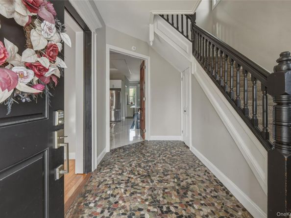 240 S 10th Avenue, Mount Vernon NY 10550