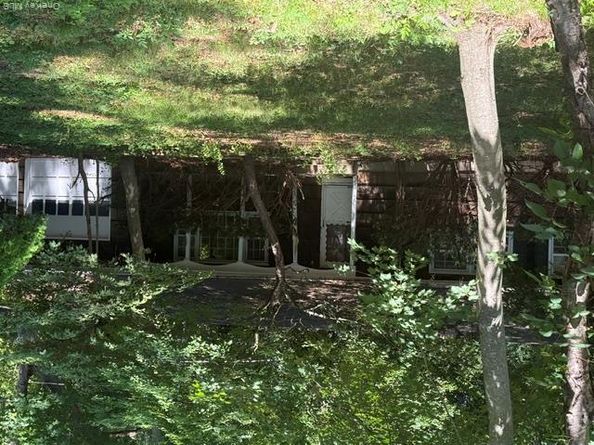 165 Hickory Lane, Smithtown NY 11787