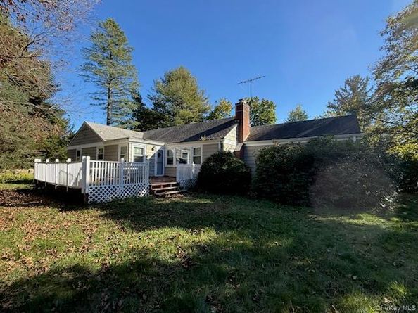 416 9th Avenue, East Northport NY 11731