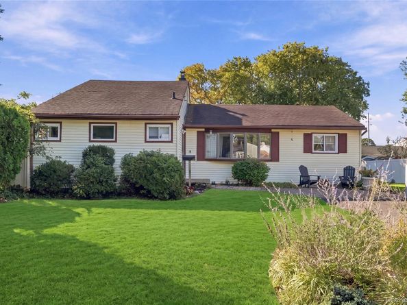 1316 Brooklyn Boulevard, Bay Shore NY 11706