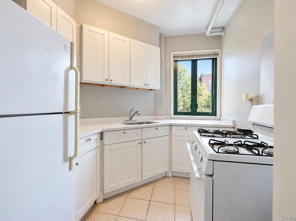 1514 Metropolitan Avenue 7G, Bronx NY 10462
