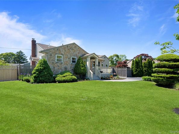 36 Lumur Drive, Sayville NY 11782