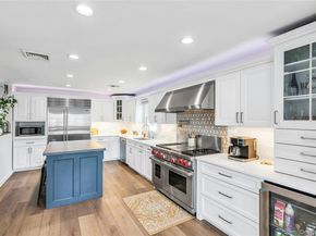 7 Mohawk Drive, Massapequa NY 11758