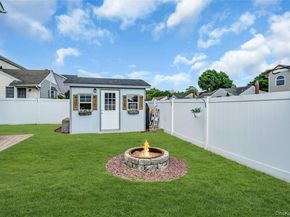7 Mohawk Drive, Massapequa NY 11758