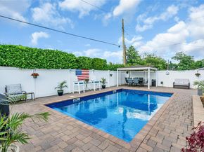 7 Mohawk Drive, Massapequa NY 11758