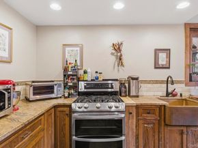 4 N Ledge Loop, Croton-on-Hudson NY 10520