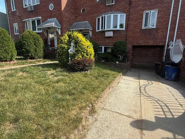 89-12 Desarc Road, Ozone Park NY 11417