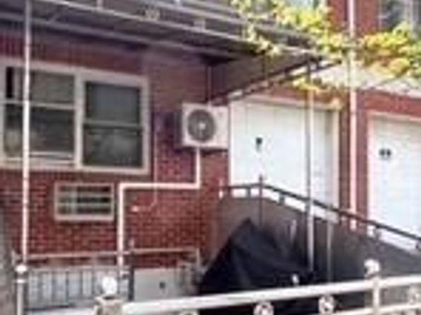 15818 85th Avenue, Jamaica NY 11432