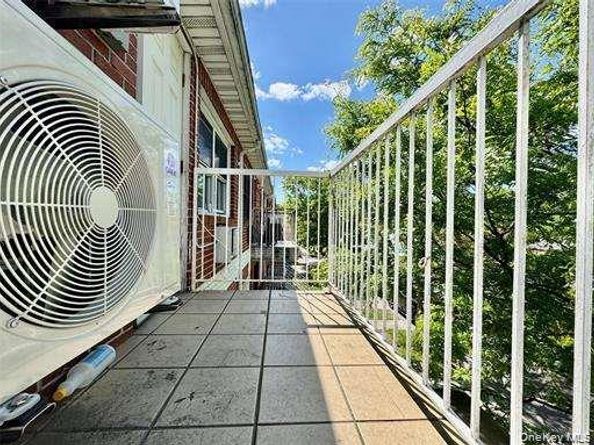 15818 85th Avenue, Jamaica NY 11432