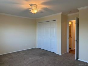 11 Harbour Lane 1B, Oyster Bay NY 11771