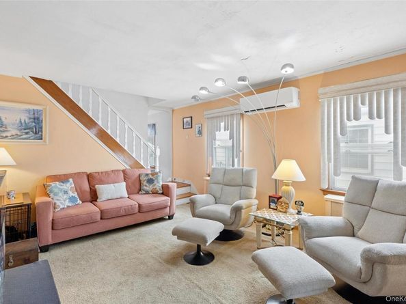 85-16 248th Street, Bellerose NY 11426