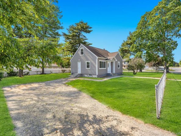 1828 Stein Drive, Bay Shore NY 11706