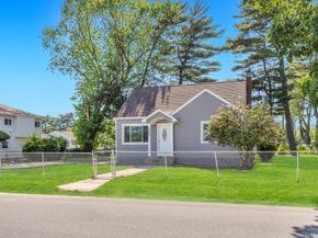 1828 Stein Drive, Bay Shore NY 11706