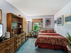 15-17 Park Woods Lane, Kings Park NY 11754