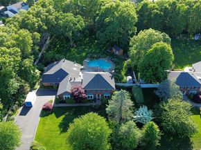 15-17 Park Woods Lane, Kings Park NY 11754
