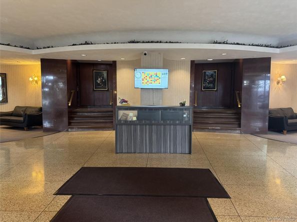 61-20 Grand Central Parkway A1, Forest Hills NY 11375