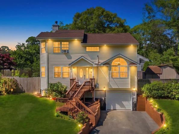 14 Cherry Road, Rocky Point NY 11778