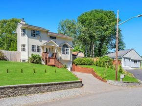 14 Cherry Road, Rocky Point NY 11778