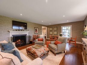 4 September Lane, Glen Cove NY 11542
