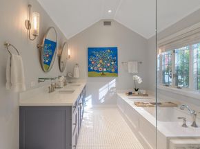 4 September Lane, Glen Cove NY 11542