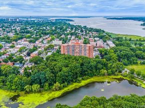 220-55 46th Avenue 5P, Bayside NY 11361