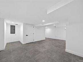 15 Grand Place, Huntington Station NY 11746
