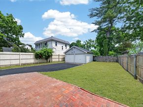 15 Grand Place, Huntington Station NY 11746