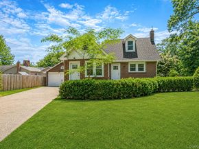 44 Elizabeth Avenue, Smithtown NY 11787