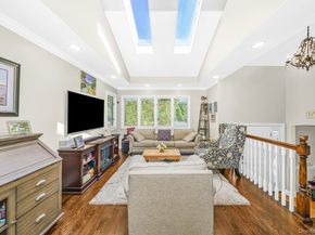 9 Wayne Place, Commack NY 11725