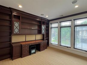 20 Kettlepond Road, Jericho NY 11753