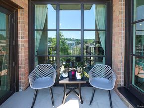 100 Garvies Point Road 1131, Glen Cove NY 11542