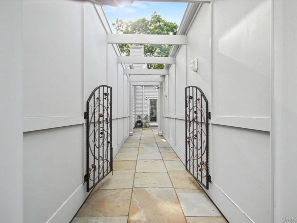 32 Beechwood Way, Briarcliff Manor NY 10510