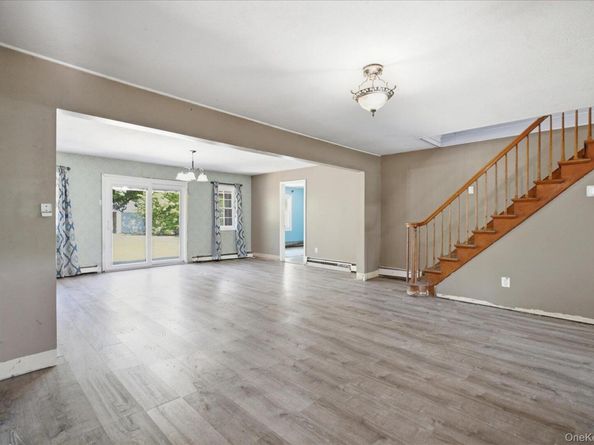 47 Greenvale Lane, Levittown NY 11756
