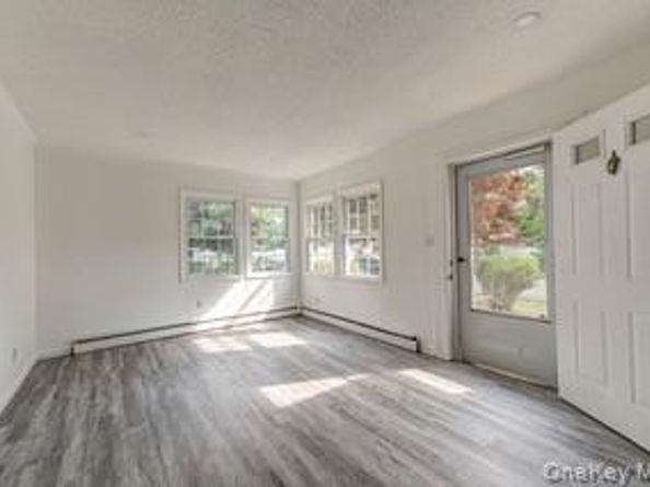 7 Candido Avenue S, Shirley NY 11967