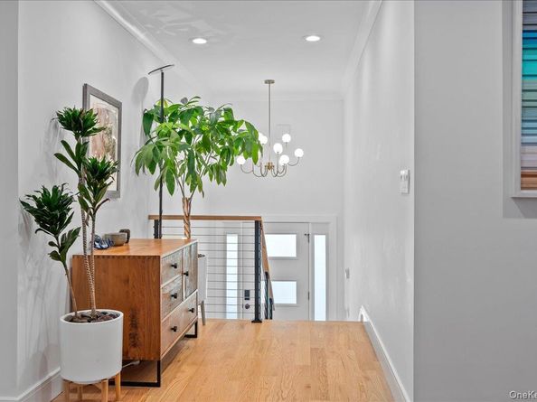 25 Shadow Lane, Larchmont NY 10538