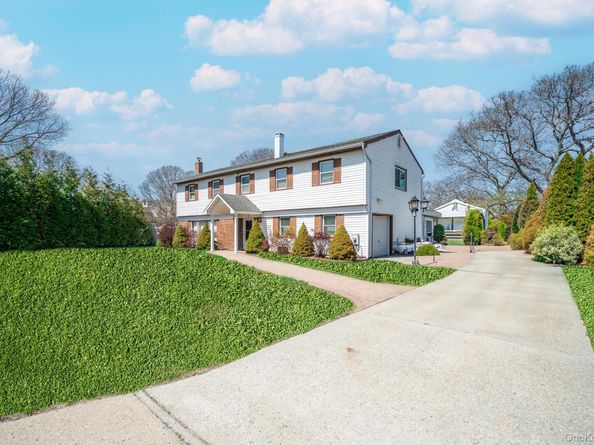 9 Michael Court, Centereach NY 11720