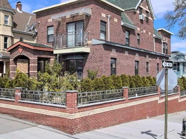125-19 14th Avenue, College Point NY 11356