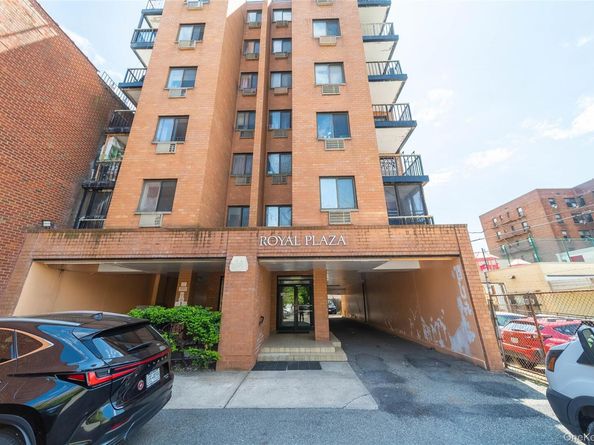 14468 38th Avenue 703, Flushing NY 11354