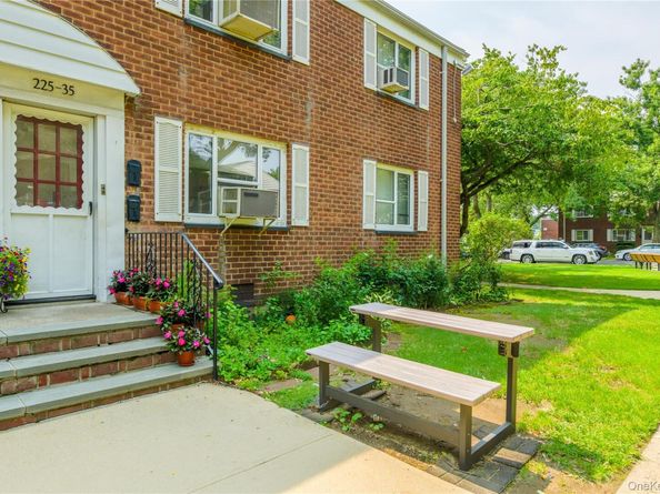 225-35 88 Avenue 429, Queens Village NY 11427