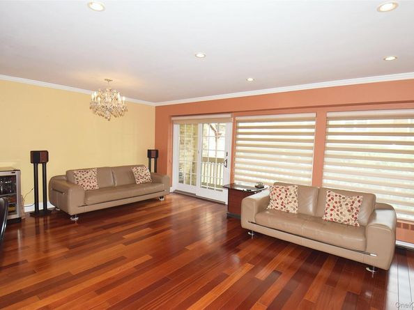 13-19 Michael Court 160 U, Bayside NY 11360