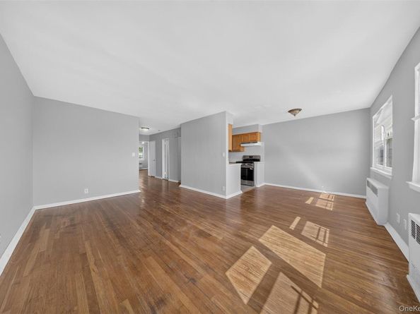 6144 164th Street, Flushing NY 11365