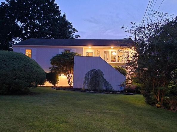 615 Sleepy Hollow Drive, Shirley NY 11967