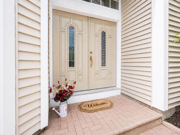 163 Hamlet Drive, Mount Sinai NY 11766