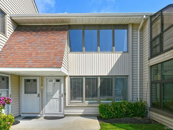 20 Laurel Avenue 3, East Islip NY 11730