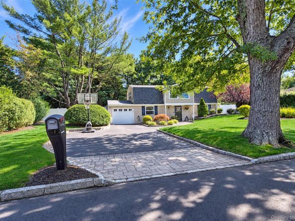 29 Ivy League Lane, Stony Brook NY 11790