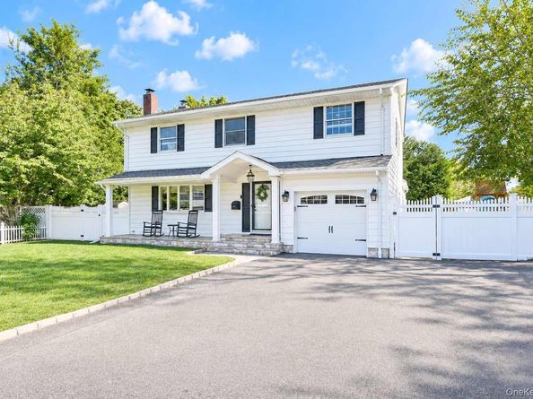 37 Gaymor Lane, Commack NY 11725