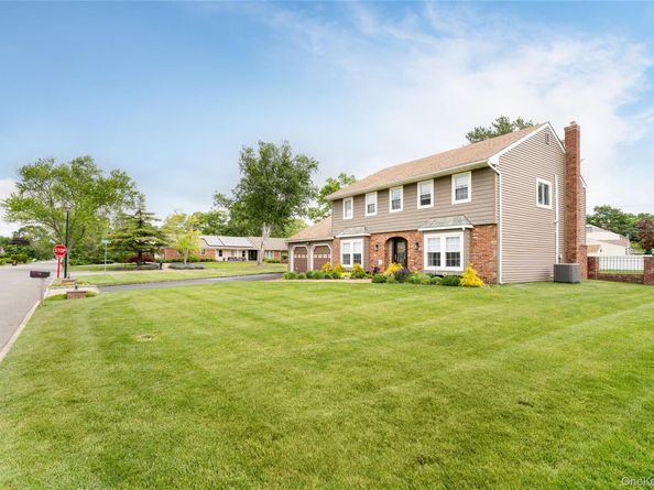 12 Annandale Road, Stony Brook NY 11790