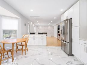 12 Annandale Road, Stony Brook NY 11790