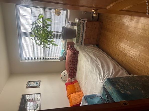 144-77 Barclay Avenue 4B, Flushing NY 11355