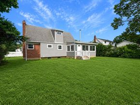 192 W 18th Street, Deer Park NY 11729
